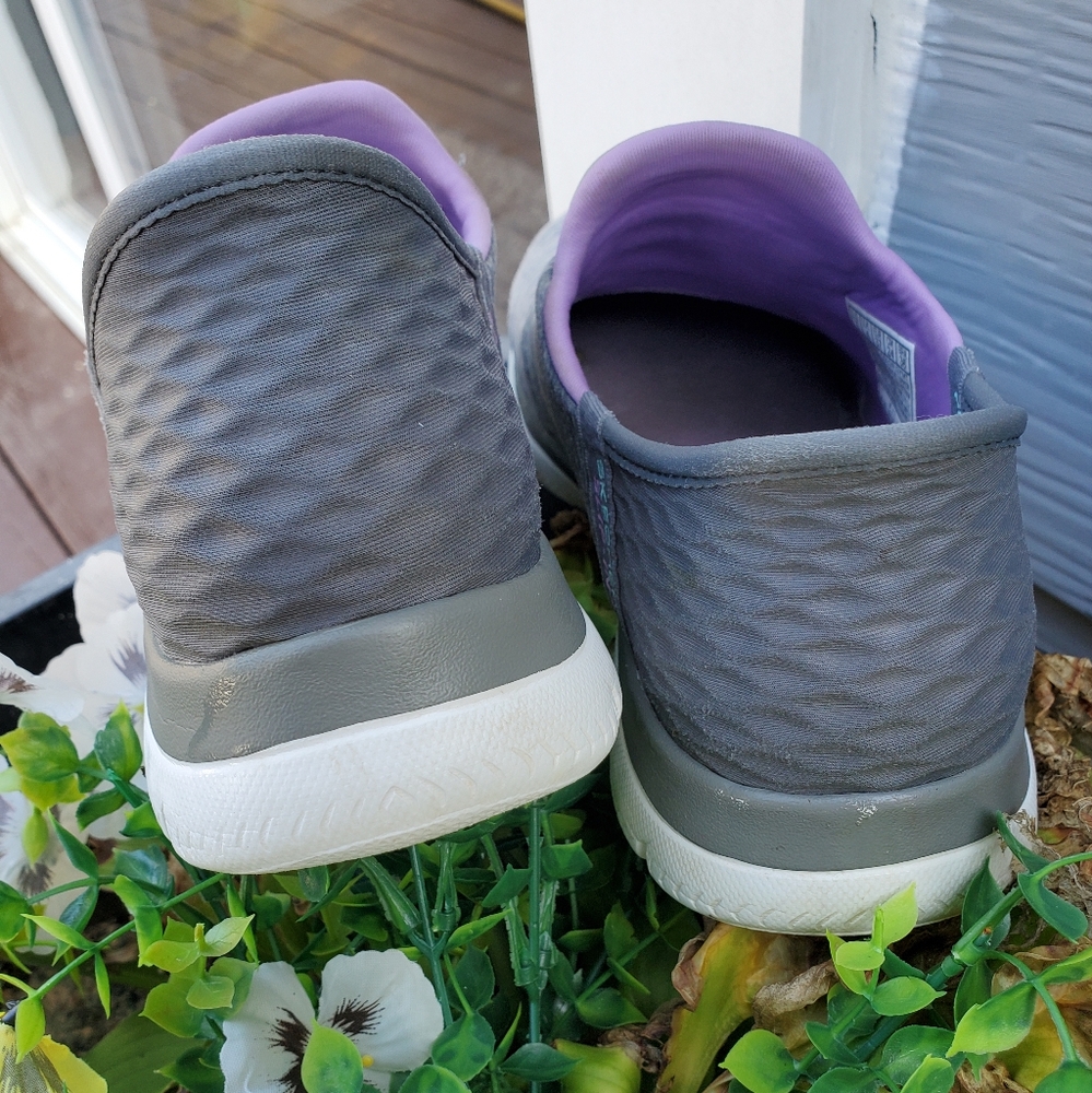 Skechers Women's Hands Free Slip-ins - Picture 7 of 7